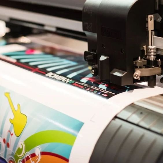 Materiales y acabados premium de nuestro servicio de impresiones, opciones ecológicas y tirajes tanto cortos como altos en bogotá